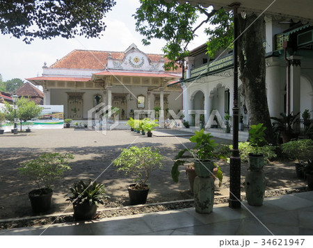 ジョグジャカルタの王宮（クラトン） 34621947
