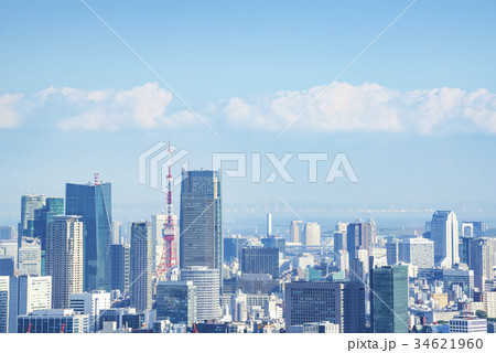 都庁展望室から望む東京タワーとビル群 都庁展望室から望む東京タワーとビル群 34621960
