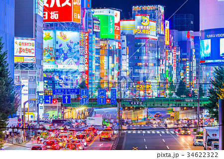 東京 新宿大ガードと歌舞伎町の夜景の写真素材