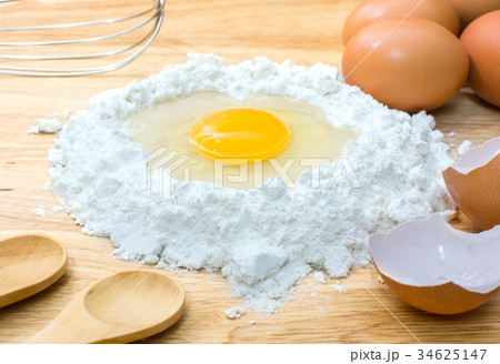 flour with egg and ingredient 34625147