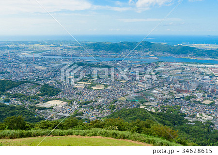 夏の皿倉山からの眺め【北九州市八幡区若松区】 夏の皿倉山からの眺め【北九州市八幡区若松区】 34628615
