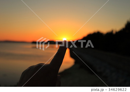 夕陽を指す 34629622