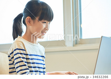 小学生 授業イメージ パソコン 小学生 授業イメージ パソコン 34632266