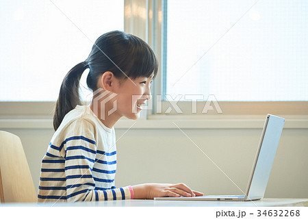 小学生 授業イメージ パソコン 小学生 授業イメージ パソコン 34632268