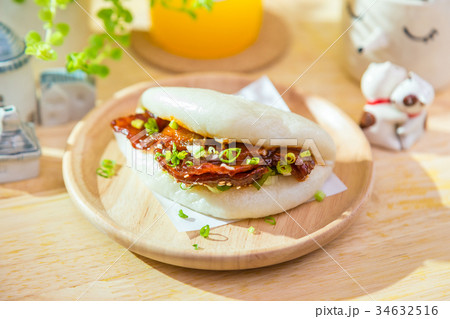 Korean style spicy pork stream bun 34632516