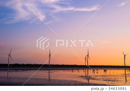 台湾 高美湿地の夕景 34633091