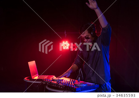 Young people are celebrating the night party entertainment. Young people are celebrating the night party entertainment. 34635593