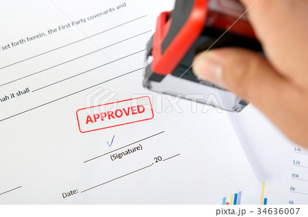 Automatic stamp on the contract document Automatic stamp on the contract document 34636007