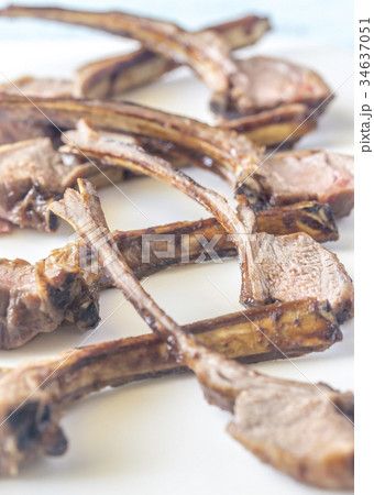 Grilled lamb rib chops on the plate Grilled lamb rib chops on the plate 34637051
