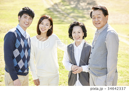 家族 ファミリー 韓国人 34642337