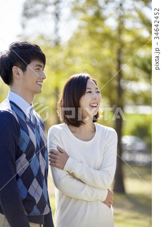 夫婦 散歩 楽しみ 34642452