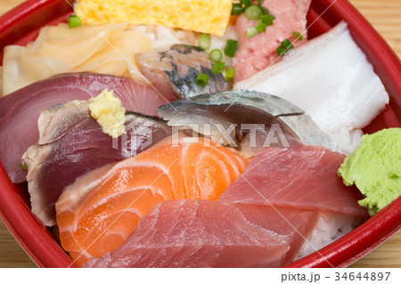 海鮮丼 34644897