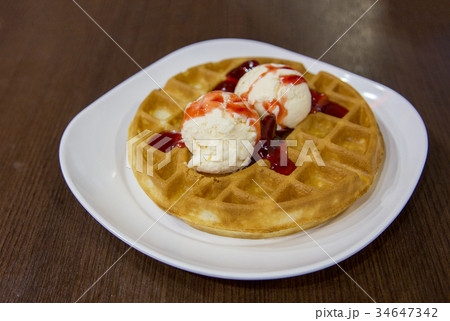 ice-cream on soft waflle ice-cream on soft waflle 34647342