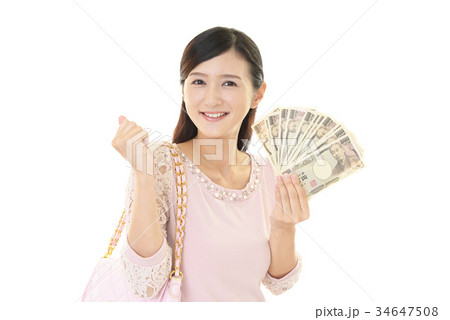 紙幣を持つ女性 34647508