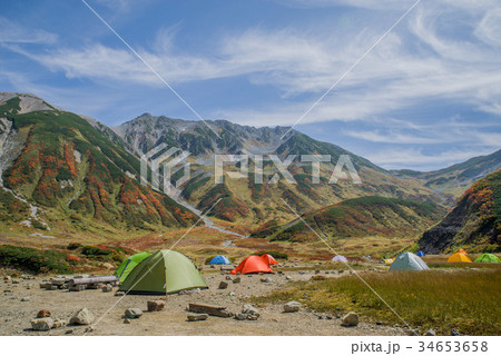 紅葉時期の雷鳥沢キャンプ場(立山黒部アルペンルート) 紅葉時期の雷鳥沢キャンプ場(立山黒部アルペンルート) 34653658