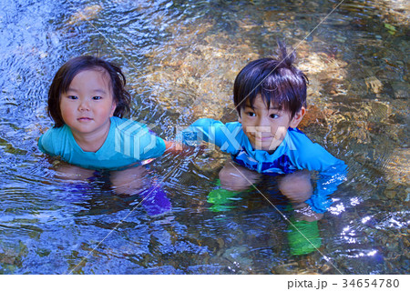 仲良し兄妹 34654780