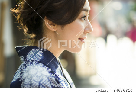 浴衣の女性 34656810