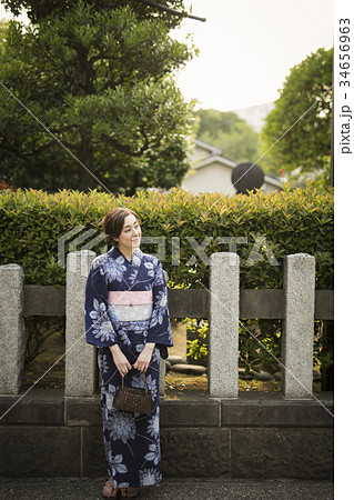 浴衣の女性 浴衣の女性 34656963