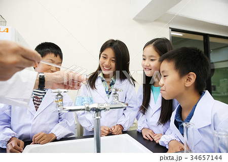 化学教室 小学生 化学教室 小学生 34657144