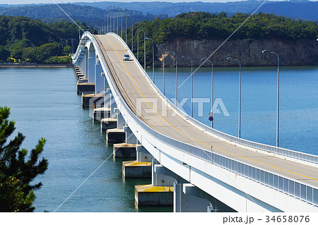 石川県 能登半島観光名所 能登島大橋の写真素材