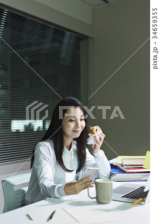 一人女性ビジネス 34659355
