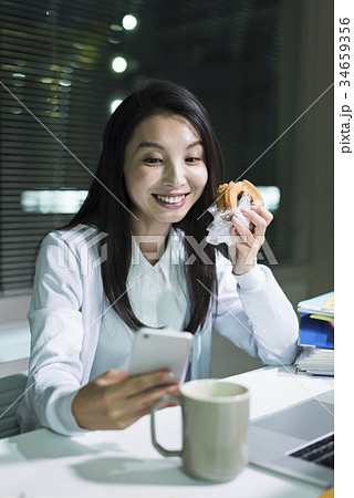 一人女性ビジネス 34659356