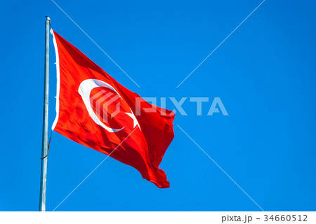 風にたなびくトルコ国旗 34660512