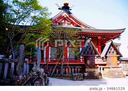 大山阿夫利神社 ・ 下社 拝殿 ( 雨降山 ) 神奈川県 伊勢原市 大山 大山阿夫利神社 ・ 下社 拝殿 ( 雨降山 ) 神奈川県 伊勢原市 大山 34661529