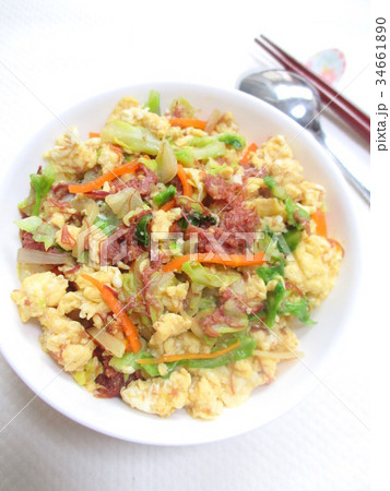 野菜いっぱいのコンビーフ丼 34661890