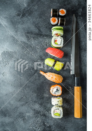 Traditional Japanese food - sushi, rolls 34663824