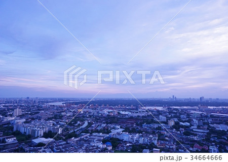 タイ王国バンコクのルーフトップバー、屋上からの眺め（View from the Rooftop） 34664666