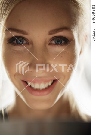 Beauty model face Beauty model face 34669881