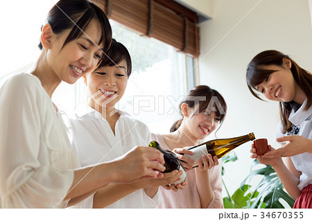 日本酒 きき酒 女子会 日本酒 きき酒 女子会 34670355