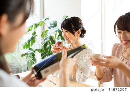 日本酒 きき酒 女子会 日本酒 きき酒 女子会 34671297