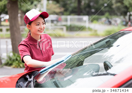 ガソリンスタンド　洗車　拭き取り　 34671434