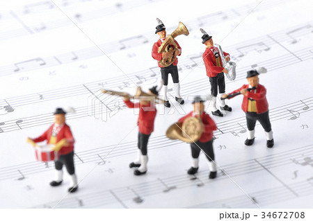 音楽隊の行進 音楽隊の行進 34672708