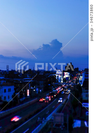 環七通りの夕暮れ 34673860