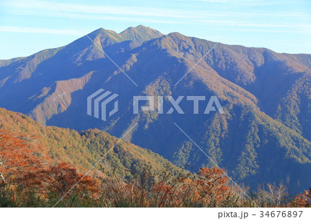 天神平駅から見た白毛門、朝日岳方面 34676897