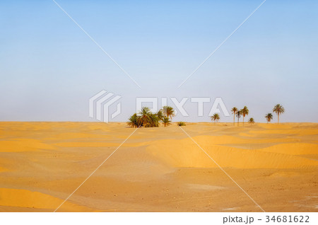Sunset in Sahara desert. Beautiful landscape,Tunis 34681622