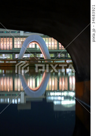 原爆死没者慰霊碑の夜景 34683921