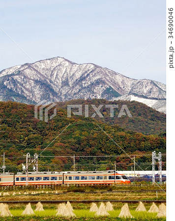 雪と紅葉 雪と紅葉 34690046