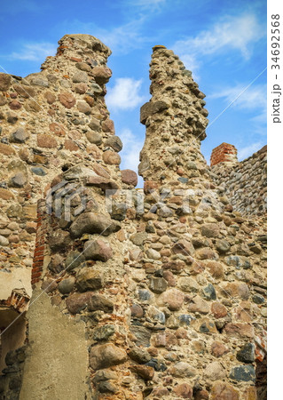 Ruins of the old castle 34692568