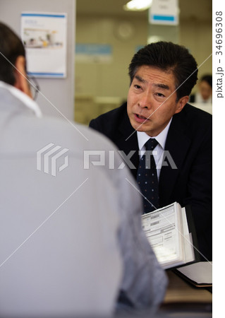銀行員 融資 営業 銀行員 融資 営業 34696308