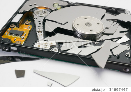 HDD　割れたハードディスク 34697447