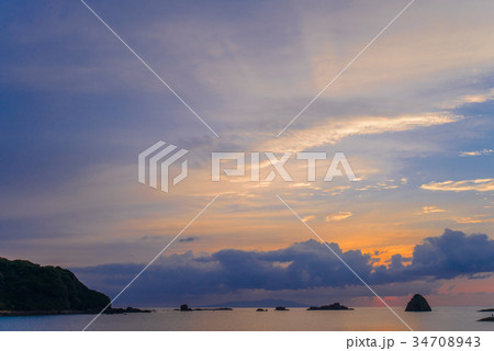 【静岡県下田市】外浦海水浴場の夜明け 34708943