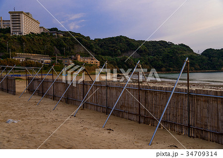 【静岡県下田市】外浦海水浴場の防砂柵 【静岡県下田市】外浦海水浴場の防砂柵 34709314
