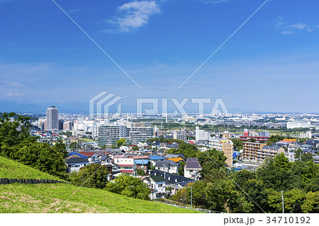 丘の上から見渡す多摩市、府中市街 34710192