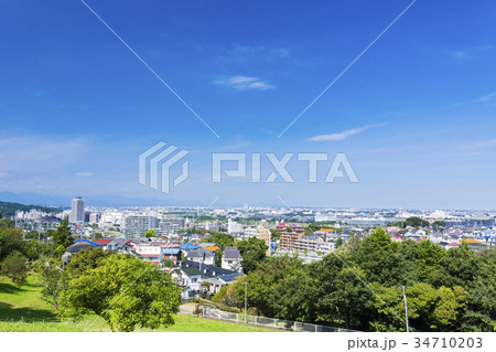 丘の上から見渡す多摩市、府中市街 34710203
