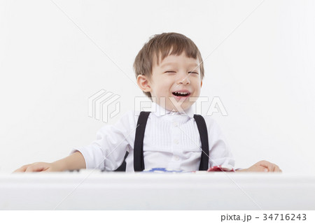 幼児 子供 少年 34716243