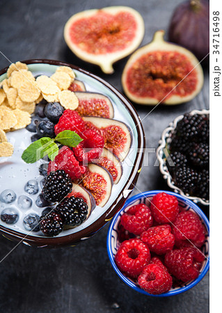 Delicious blueberry and fig yoghurt 34716498